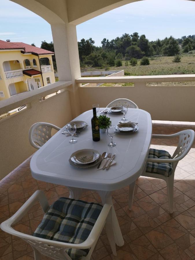 Apartmani Vjeko Vir Buitenkant foto
