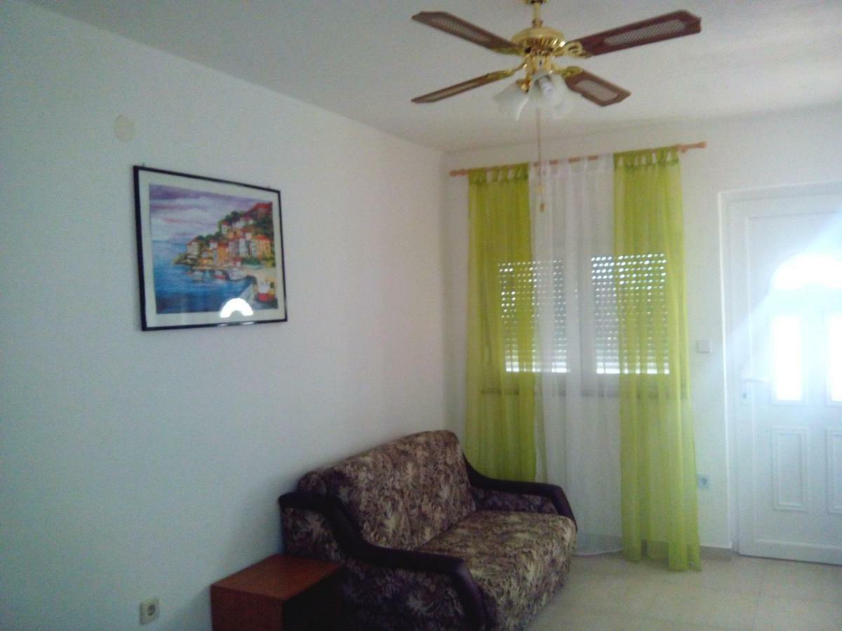 Apartmani Vjeko Vir Buitenkant foto