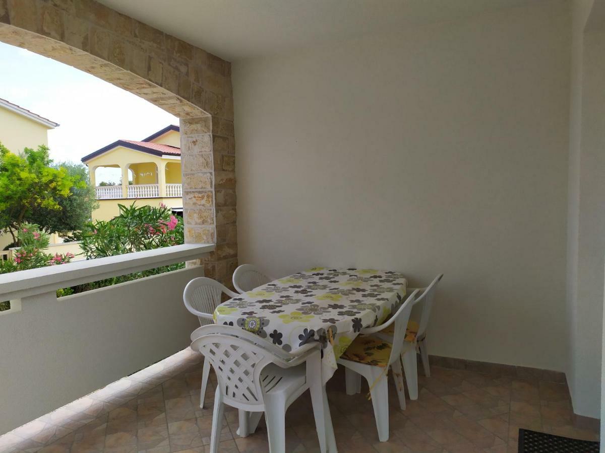 Apartmani Vjeko Vir Buitenkant foto